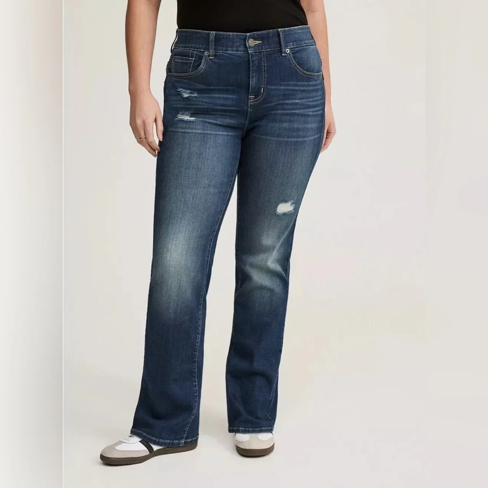 Torrid Bombshell Straight High-Rise Jean - Picture 8 of 8